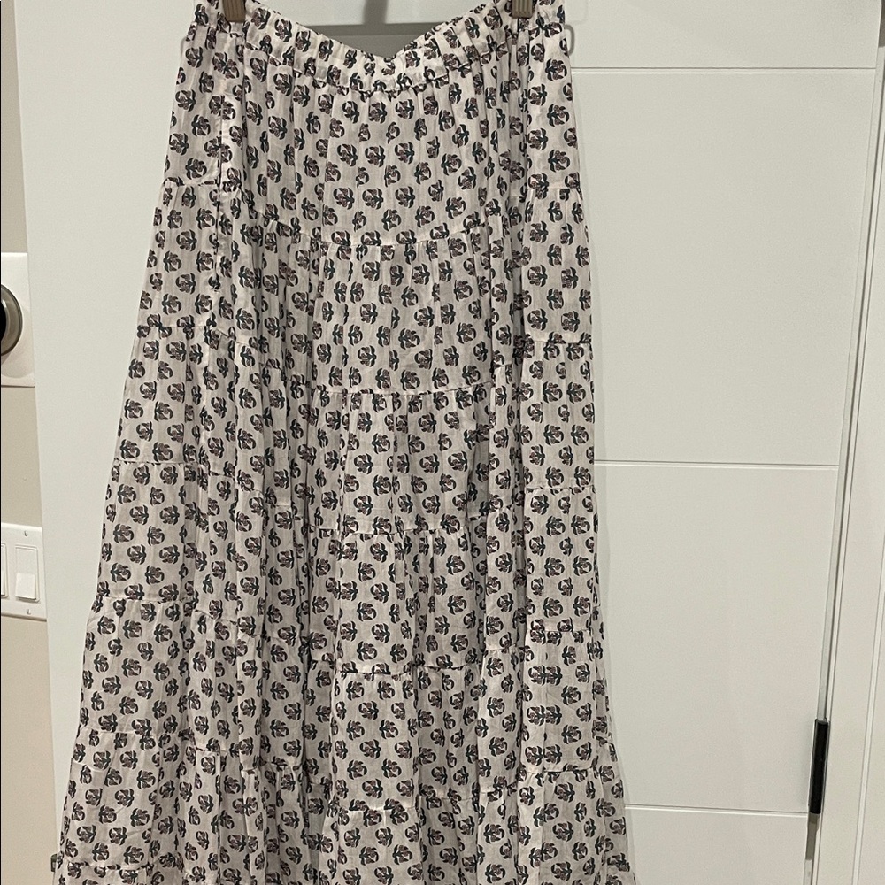 XiRENA Cream Tiered Maxi Skirt with Black Floral Print